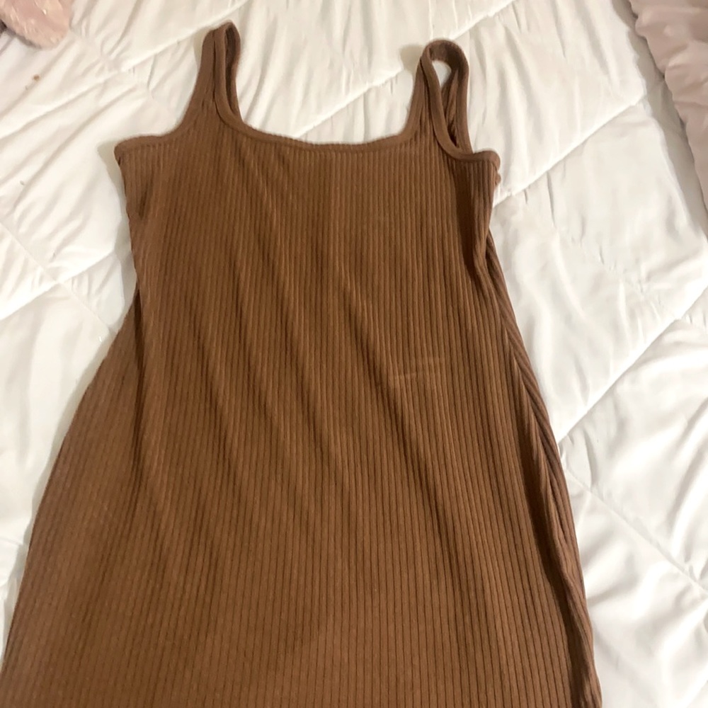 Brown dress